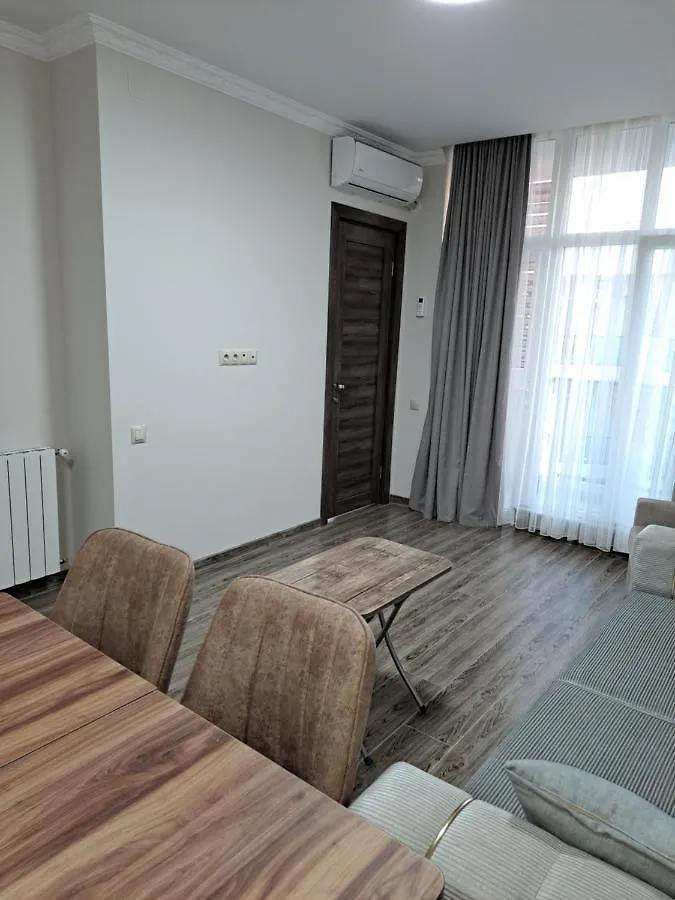 Apartment Batumi 0*,